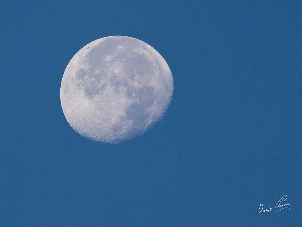 Pleine lune en plein jour