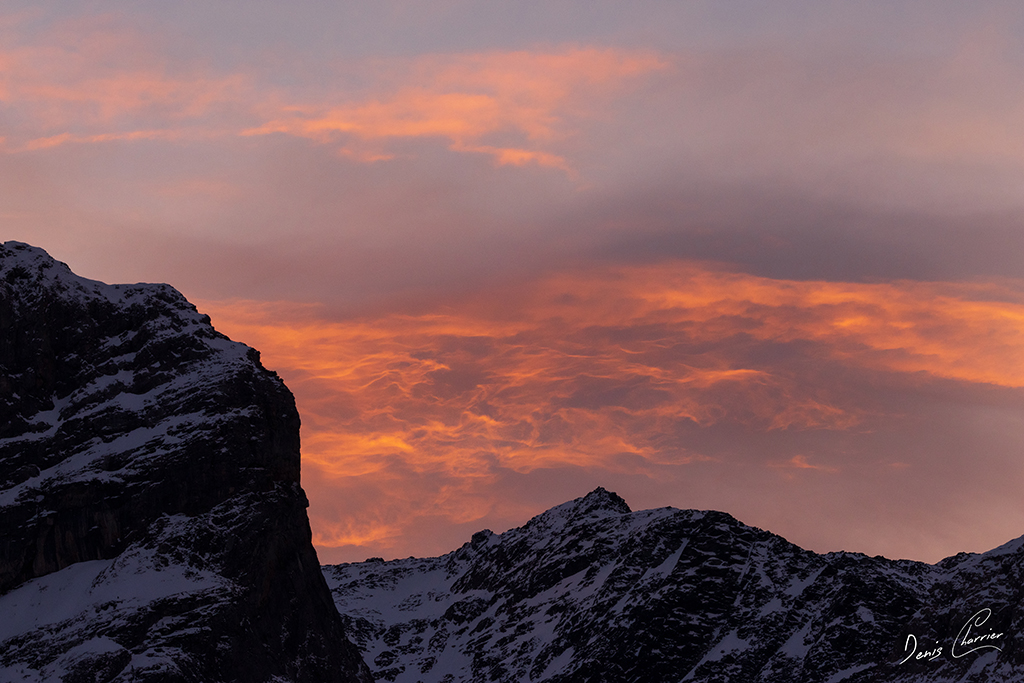 Lumière du levé de soleil dans la vallée de Pralognan la Vanoise